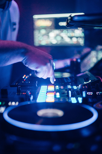 DJ Play